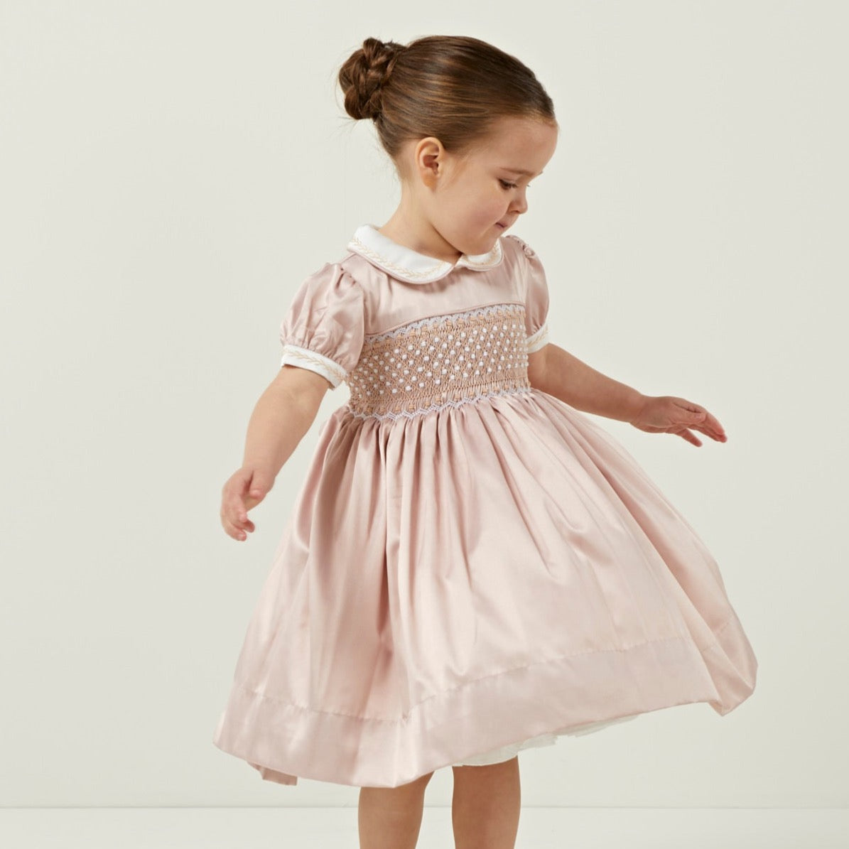 Smocked deals children's clothing